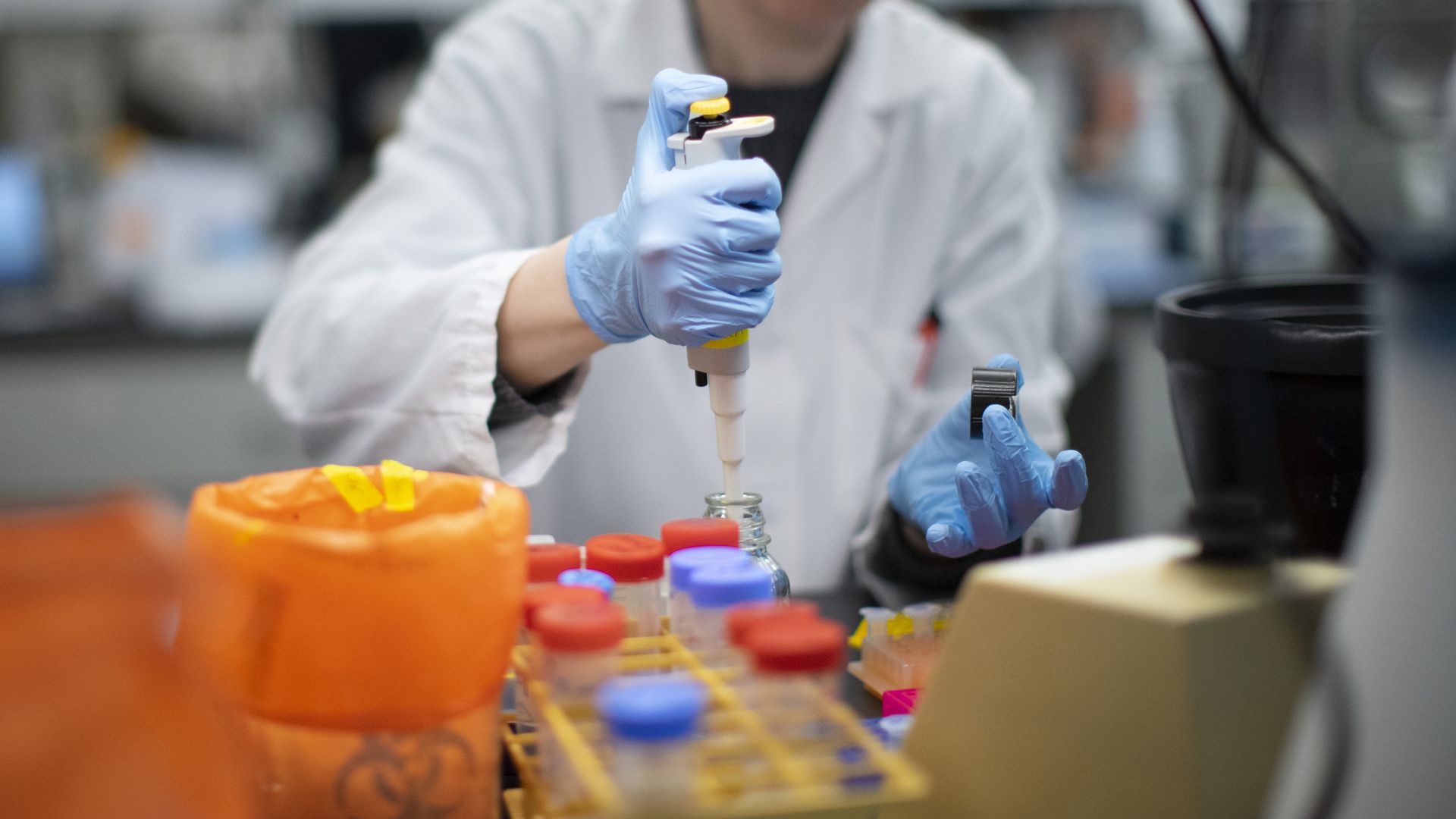 El coronavirus NO fue creado en un laboratorio: Estudio desecha teoría conspirativa sobre su origen - ChileBIO